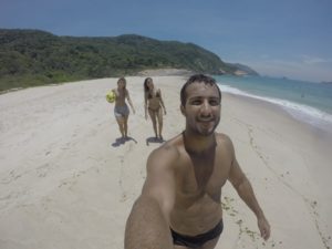 Praia Funda em Barra de Guaratiba