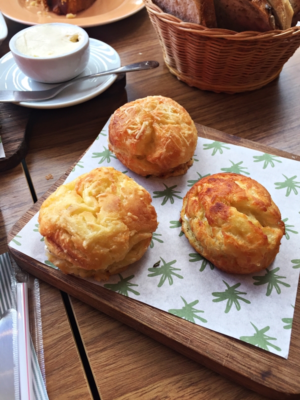 Pão de Queijo Francês